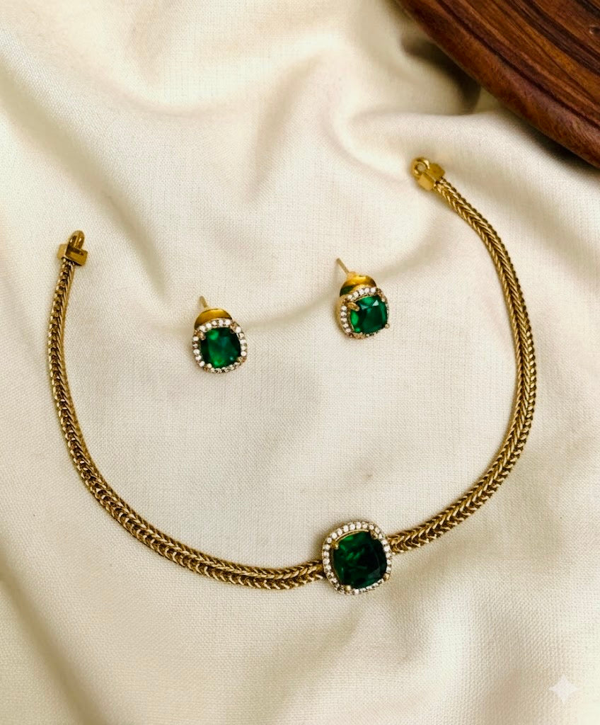 Single color stone antique stone choker