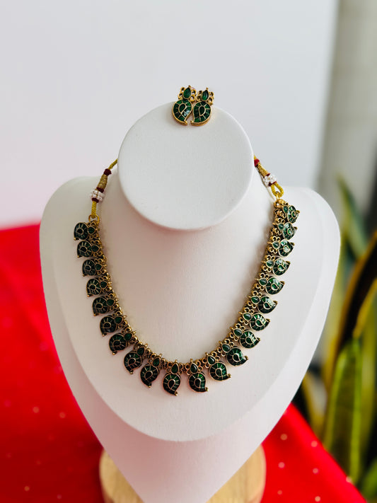 Regal mango design necklace