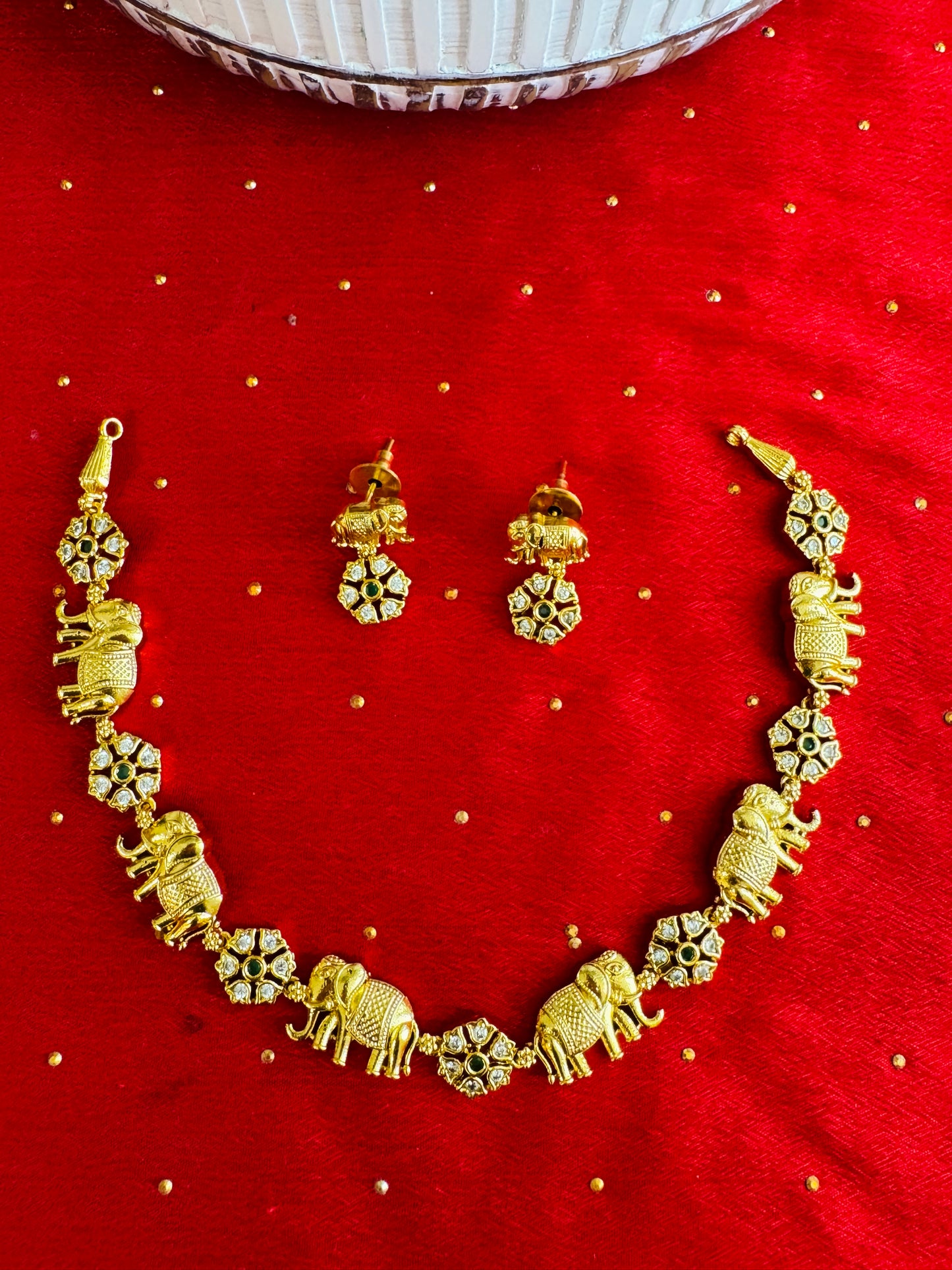 Elephant AD stone necklace