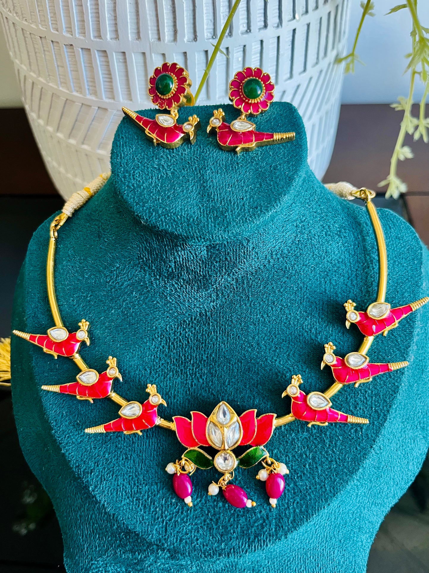 Mayuri Lotus Necklace set