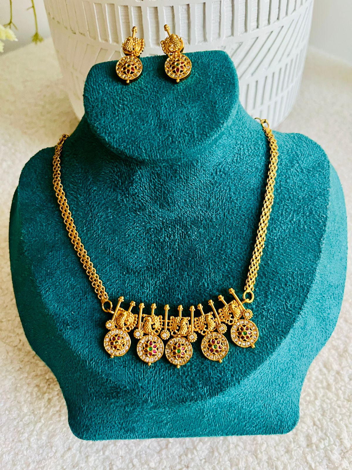 Aarini Royal Set